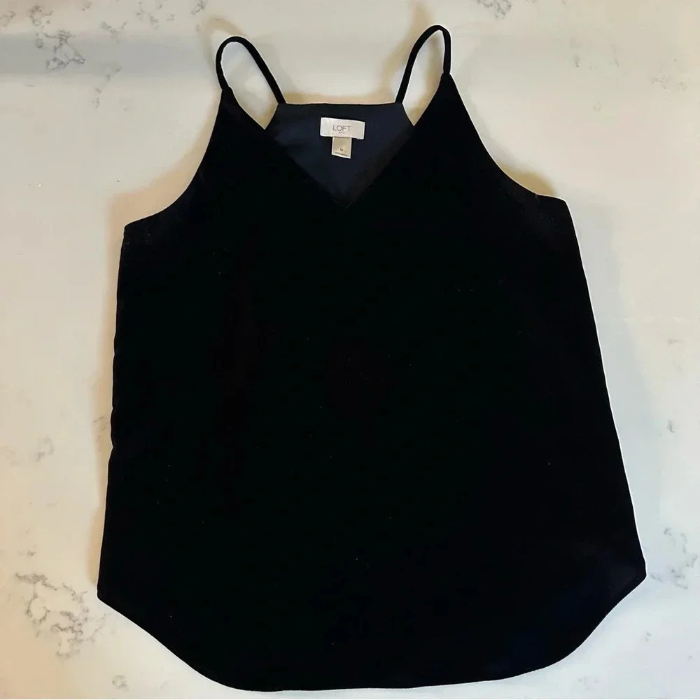 Ann Taylor Loft Black Velvet V Neck Tank Size M Holiday Christmas Festive-C17
